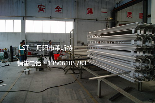 ����װ��